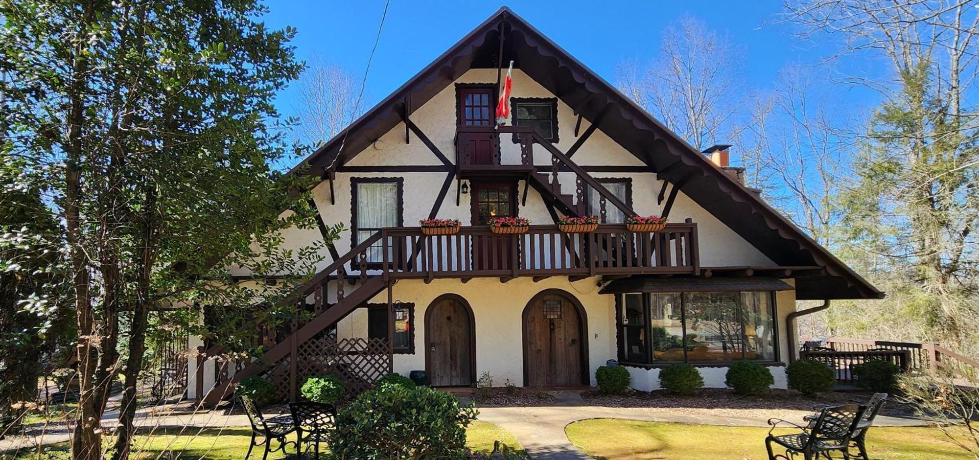 דלונגה Lily Creek Lodge מראה חיצוני תמונה