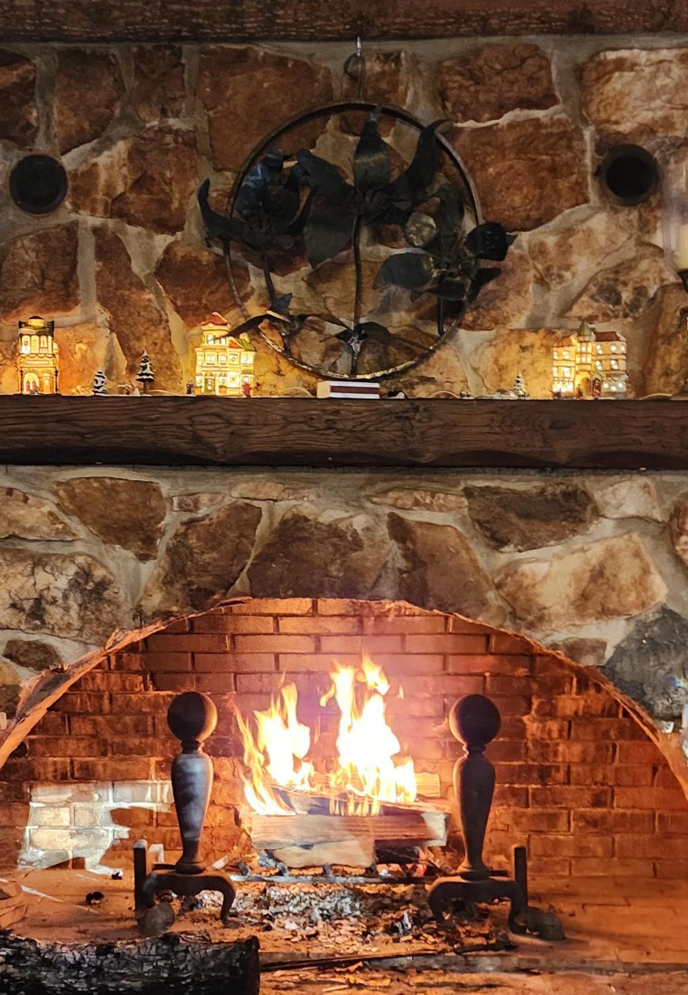 דלונגה Lily Creek Lodge מראה חיצוני תמונה
